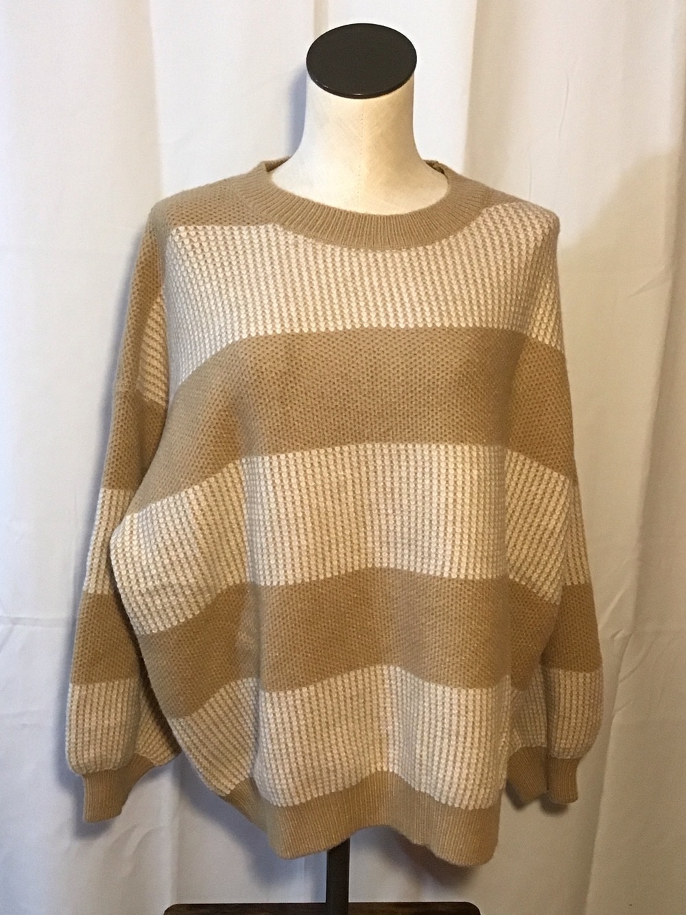 Le Lis Neutral Ribbed Knit Sweater - Tan & Cream